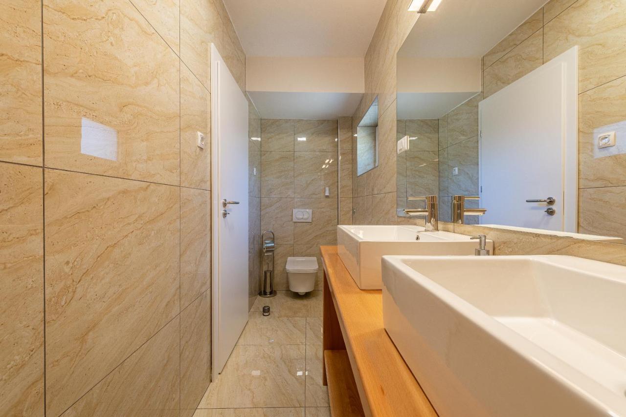 Villa Zora, Starigrad Paklenica, Селине Экстерьер фото