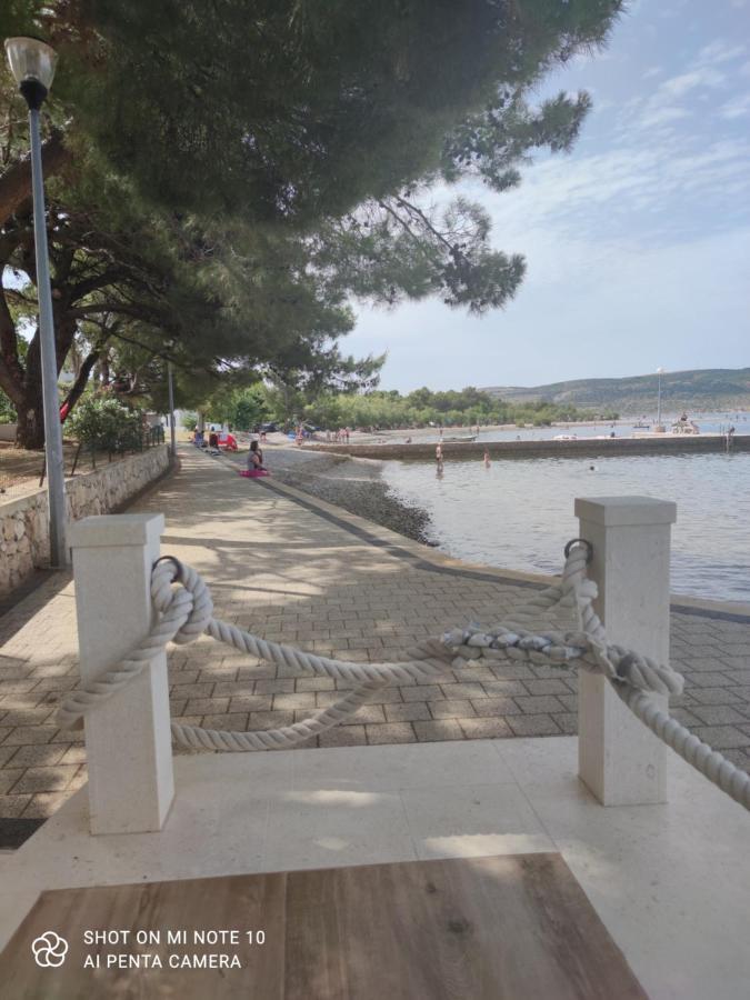 Villa Zora, Starigrad Paklenica, Селине Экстерьер фото